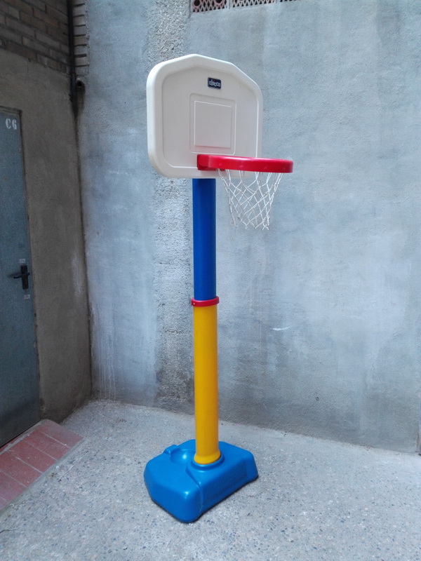 canasta basket infantil plastico pie colgar rellenar agua alt reg 223-164x71x80 1u